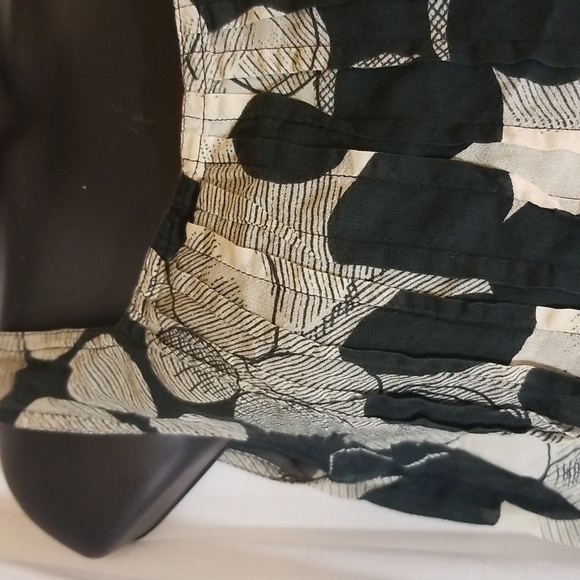 M Cute Airy Dotted Top - Picture 2 of 3